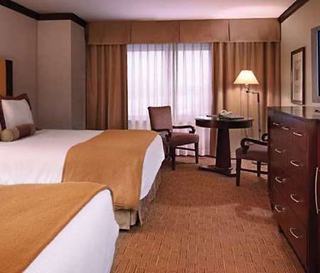 Ameristar Casino Hotel Канзас-Сити Номер фото