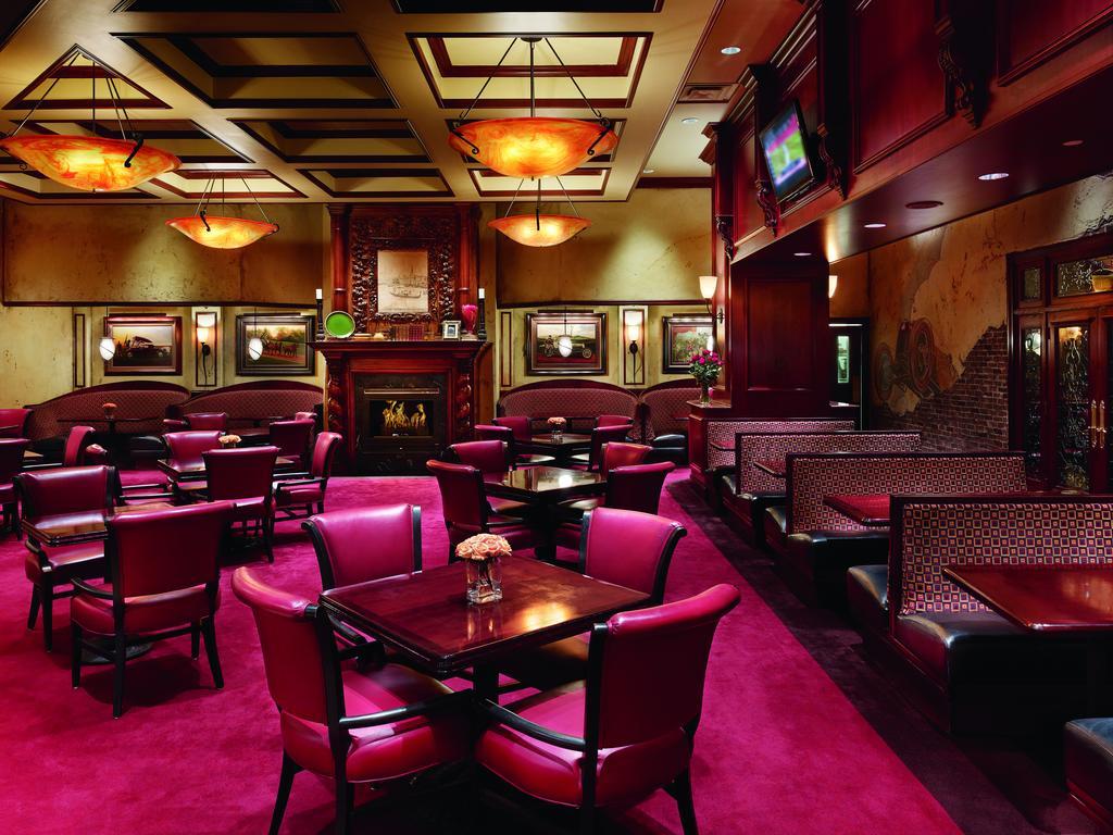 Ameristar Casino Hotel Канзас-Сити Экстерьер фото